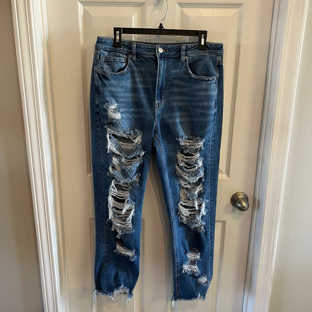 American Eagle Mom Jeans - Size 12